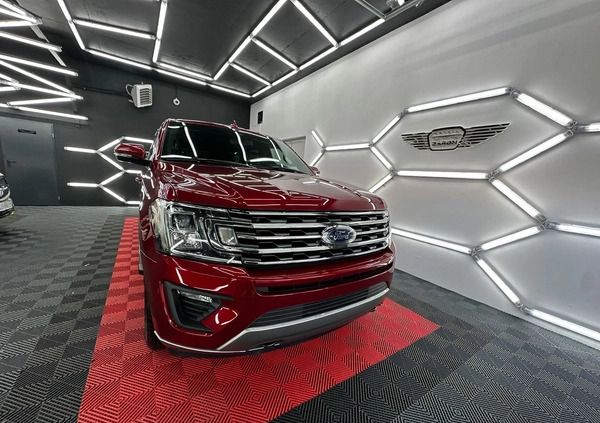 Ford Expedition cena 209000 przebieg: 43000, rok produkcji 2019 z Słupsk małe 781